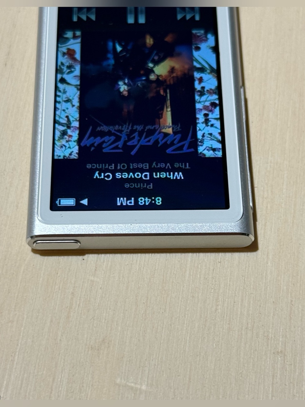 iPod Nano 7thGen Silver 16GB Model:A1446 w/2123-Song/Charg/Case Tested Good Read - Picture 5 of 14